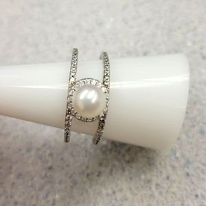 Pearl ring
